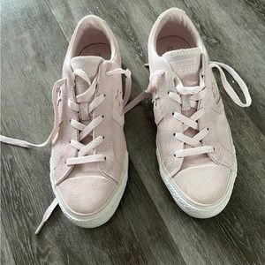 Converse Women's Pink Sneakers
